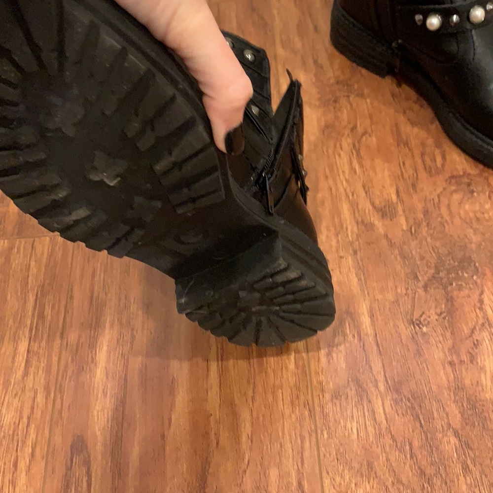 Guess Boots - Picture 4 of 4